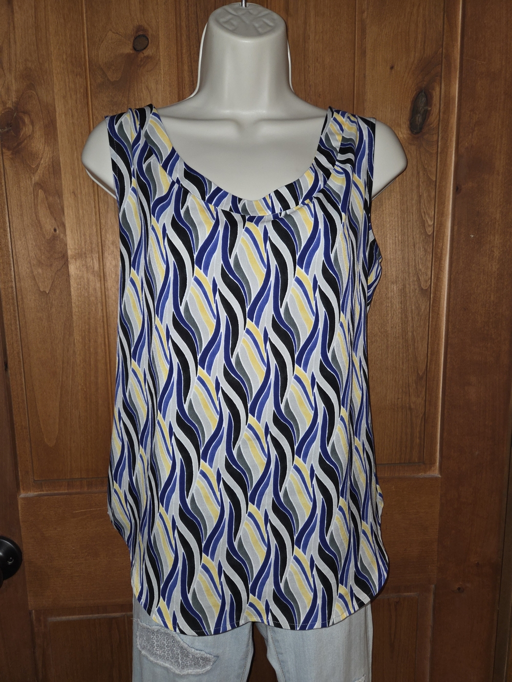 Anne Klein Sleeveless Wave-Print Tank in Blue, Black‎ & Yellow